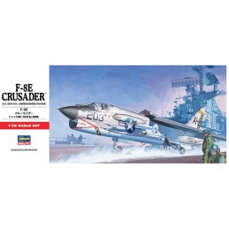 KIT 1/72 AVION F-8E CRUSADER